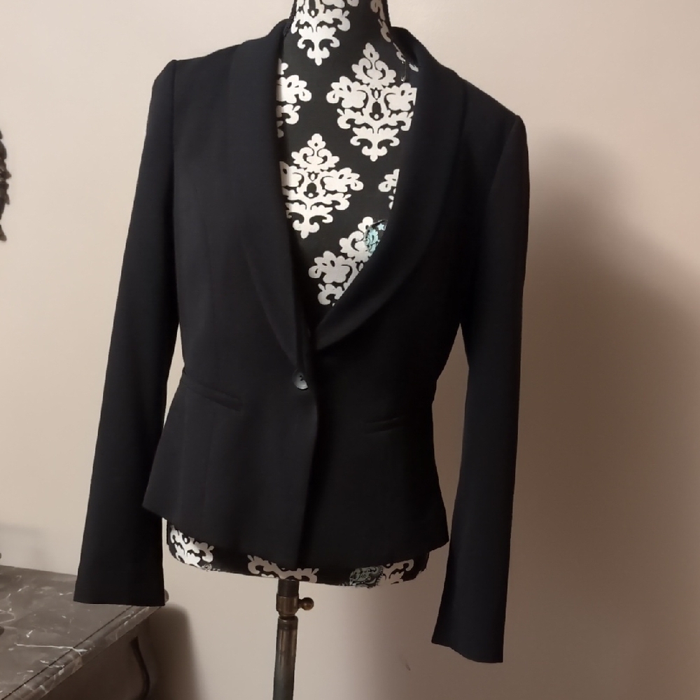 White House Black Market Short Blazer
